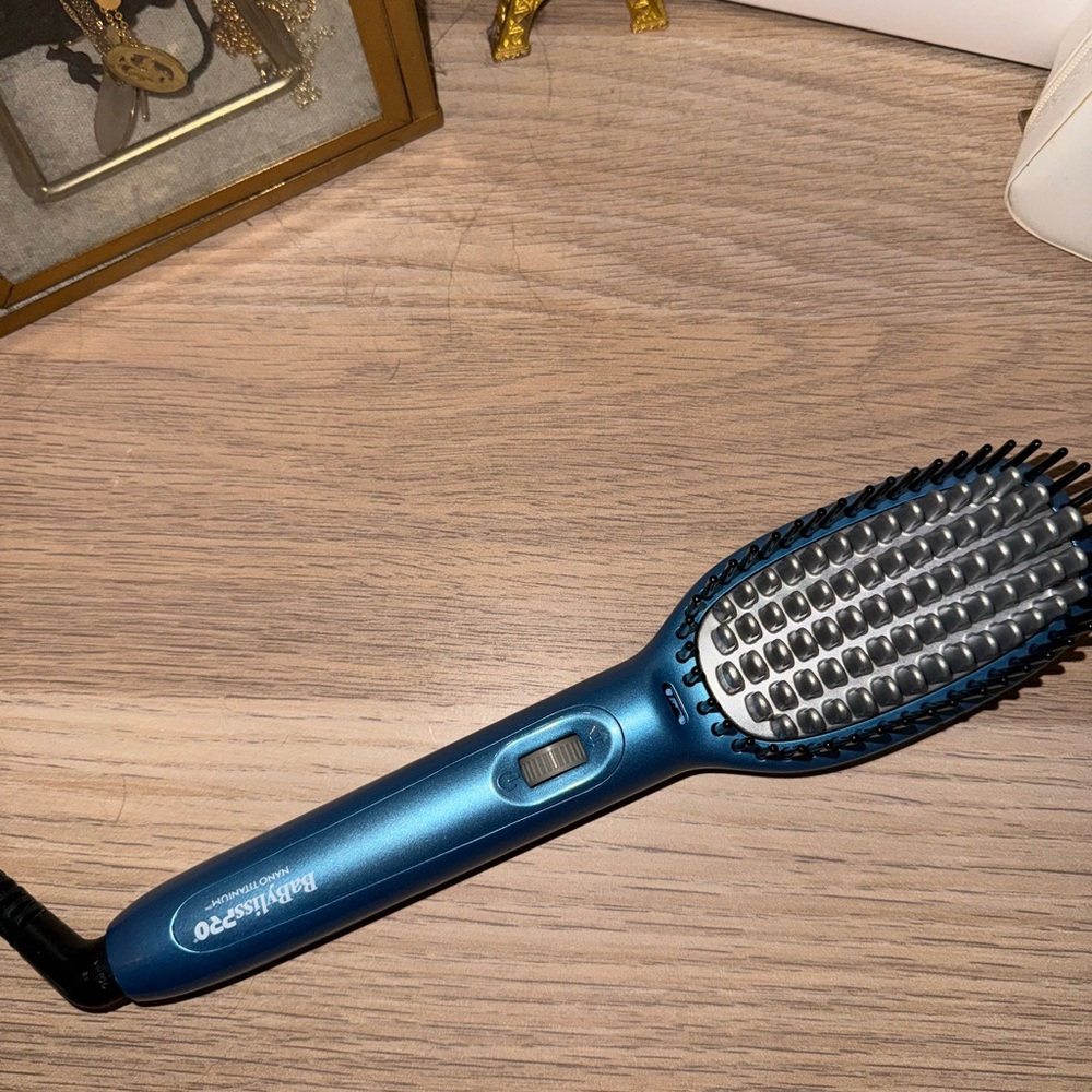 BabylissPRO Blue Hair Straightening Brush